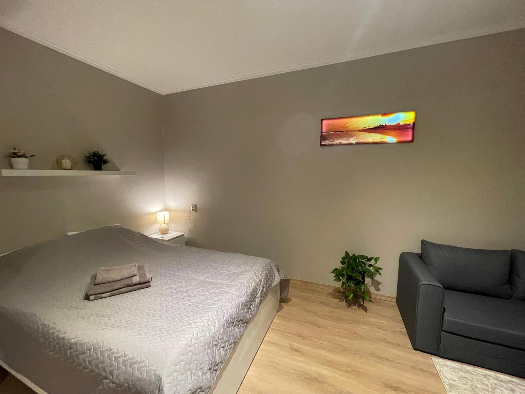 Cozy Apartment Close To Riga Airport Ngoại thất bức ảnh
